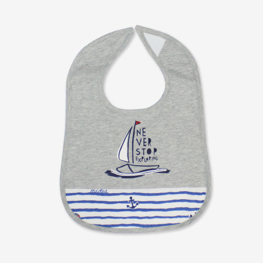 MiDes │ Sailing Journey │ Infants and Toddlers
Medium size saliva shoulder (grey / sailboat)